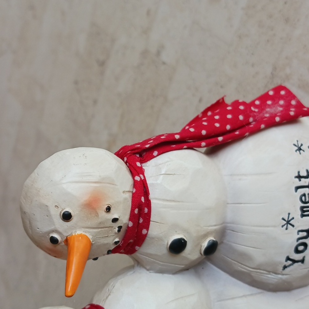 Vintage Snowman couple figurine/"carved wood" hand painted,, 5 1/2" tall..New. - Picture 4 of 12